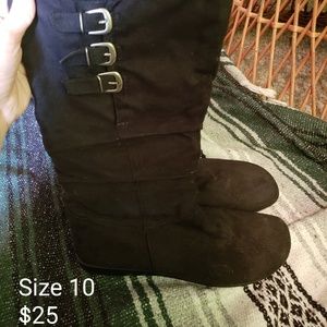 Black Winter Boots